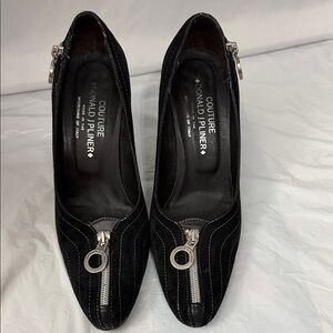 Donald J. Pliner Couture Black Heels with Silver Zippers Accents Size 8.5M